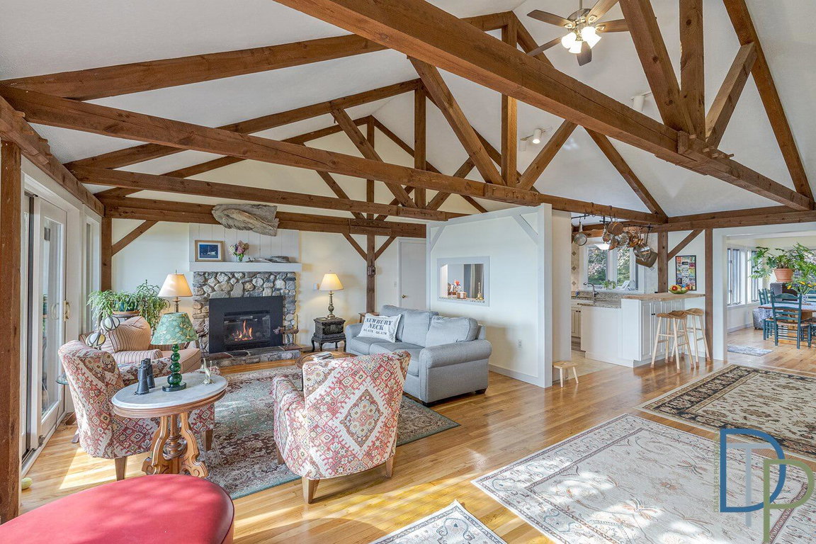 1035newburyneck - 4