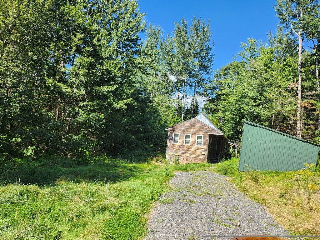 937 Athens Road Hartland