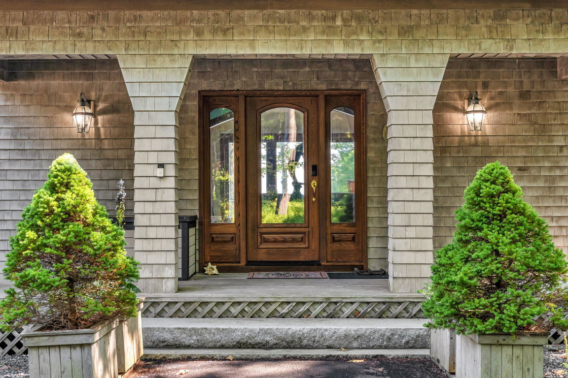 98-web-or-mls-1197-bay-rd