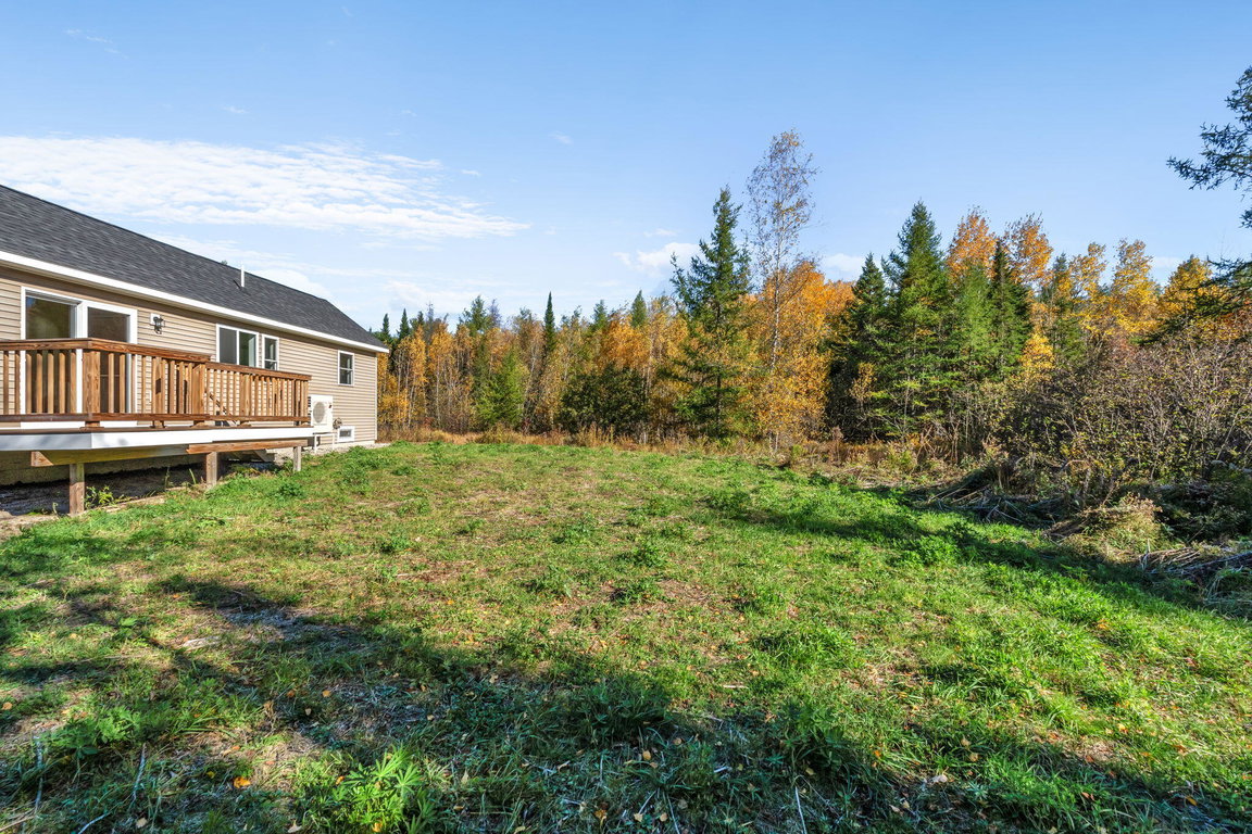 31-web-or-mls-1212-eastbrook-rd