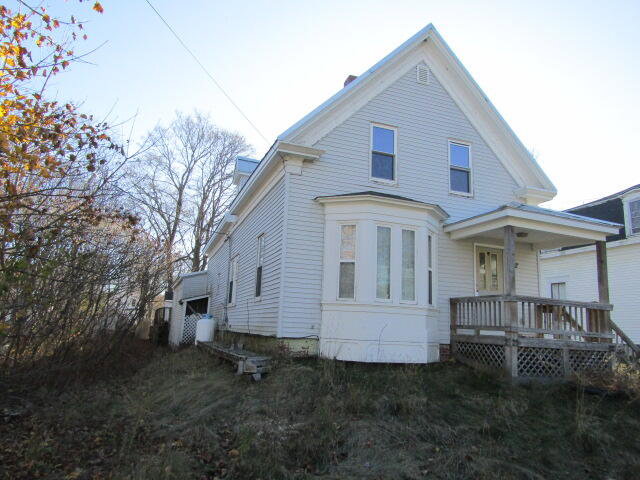 72 Calais Avenue Calais