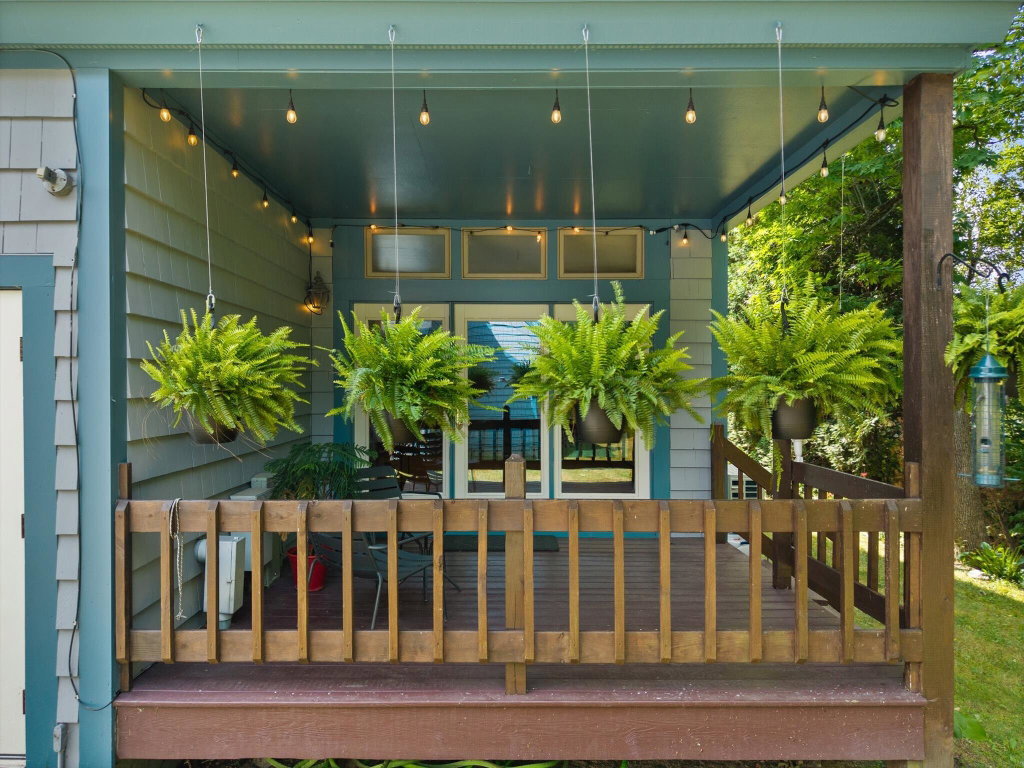 22-Back Deck