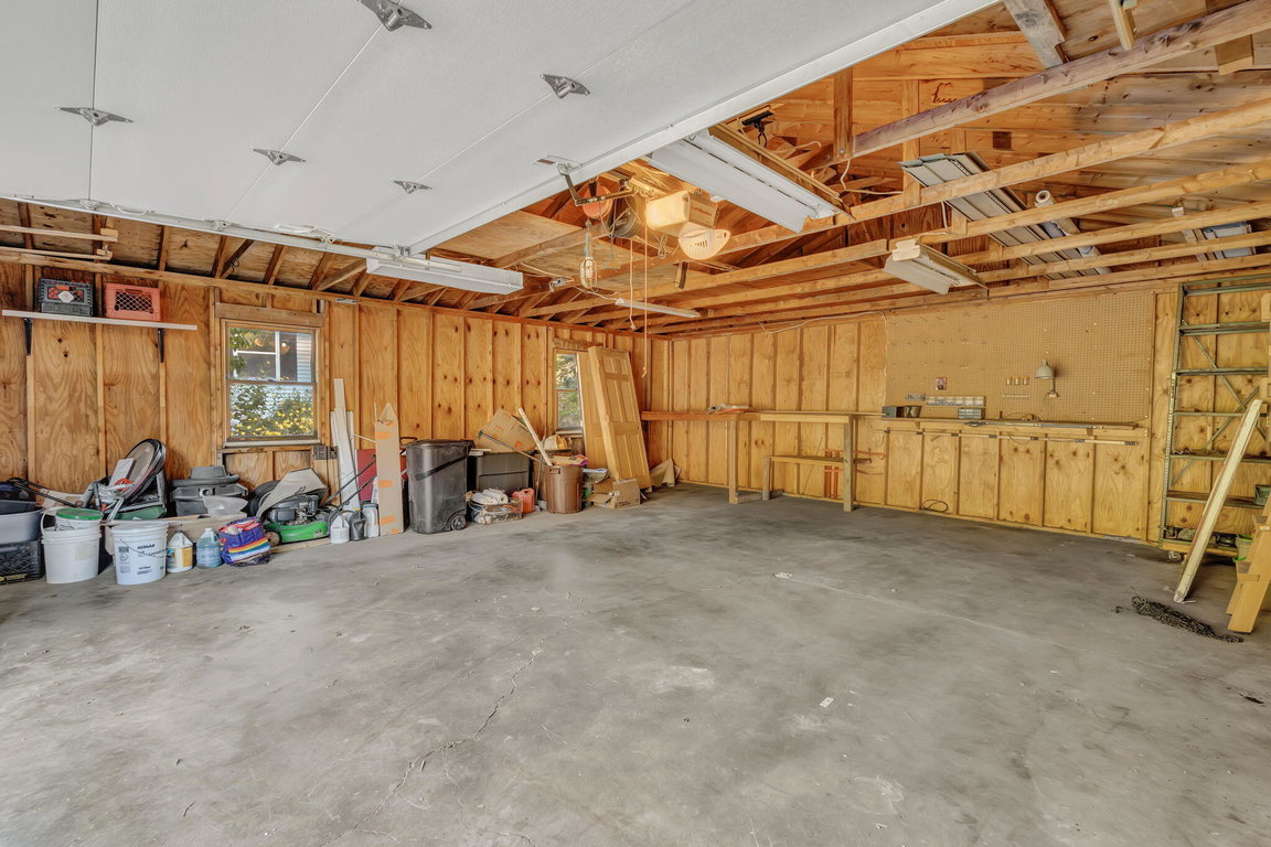 40-web-or-mls-736-eagle-lake-rd