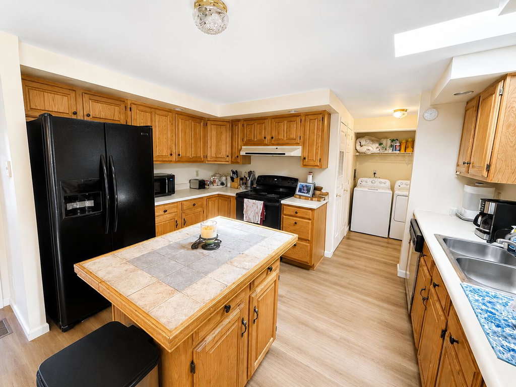 Kitchen with Island