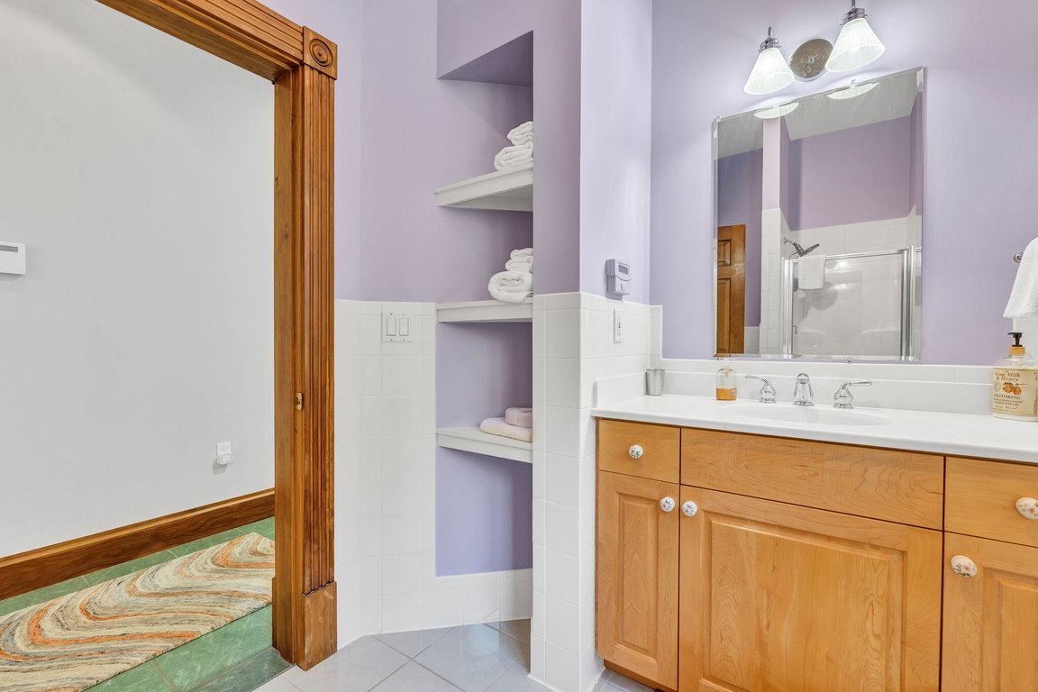 57-web-or-mls-1197-bay-rd