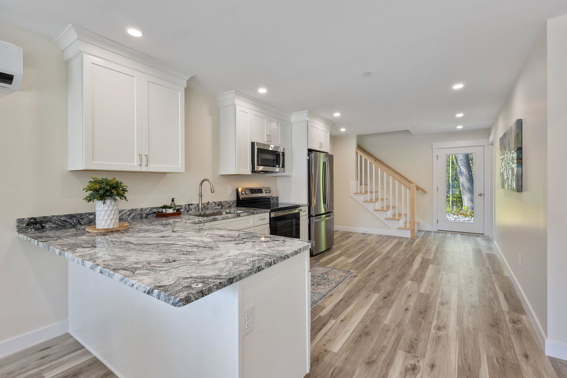 7 Apex Drive Westbrook