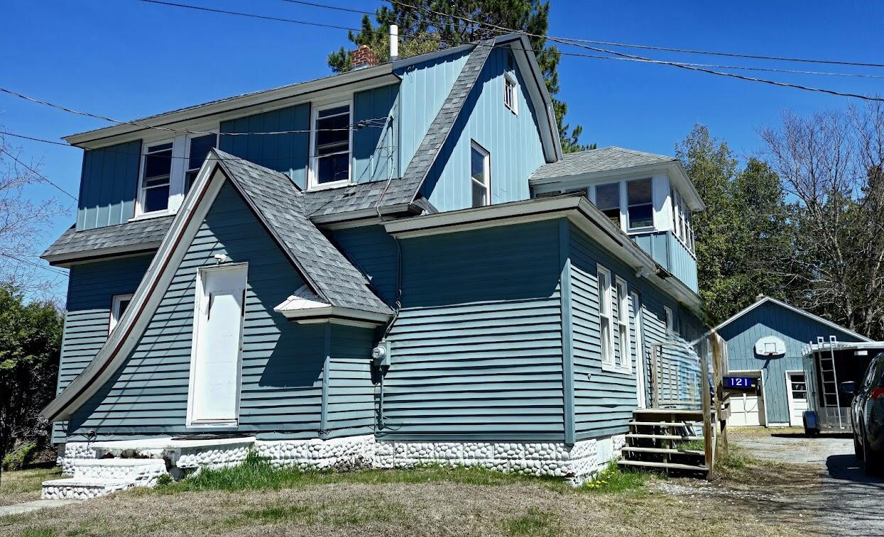 121 Bates Street Millinocket