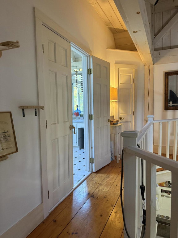 2nd floor hall