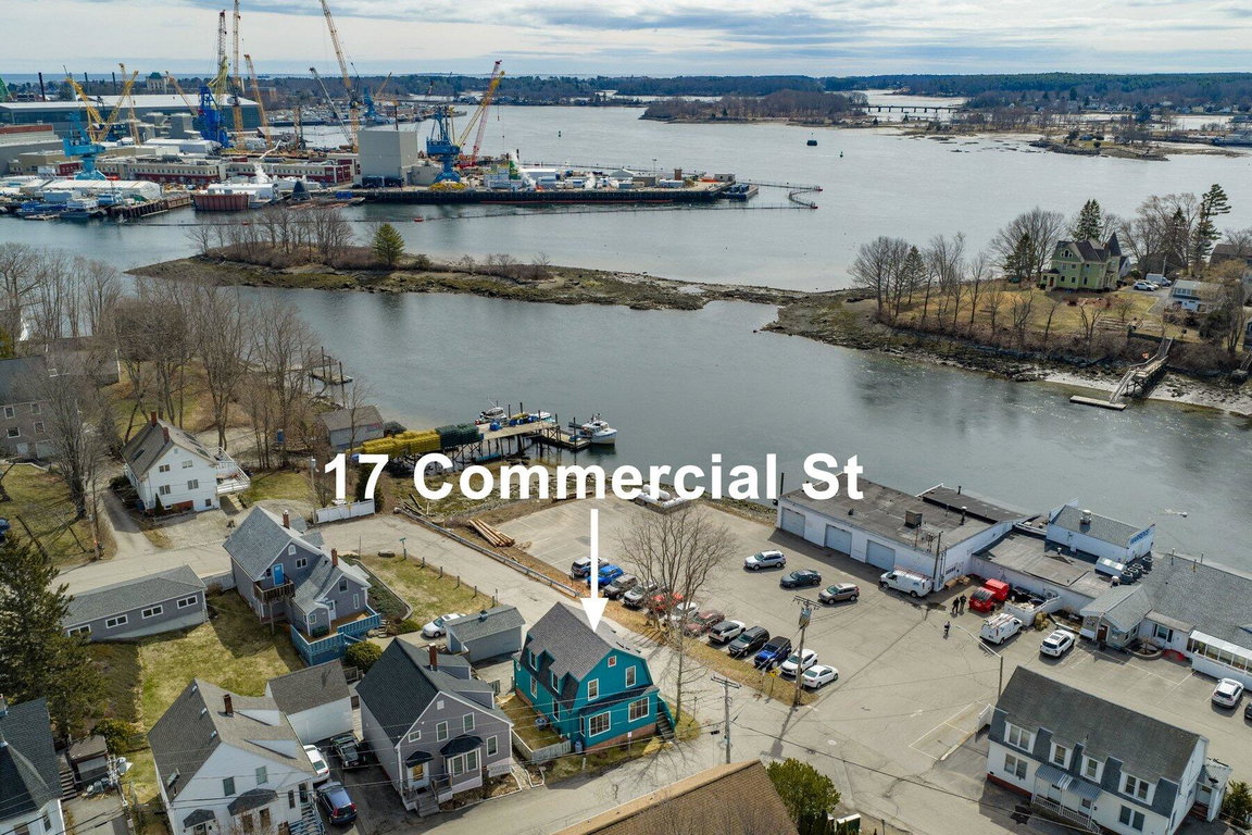 17 Commercial Street Kittery