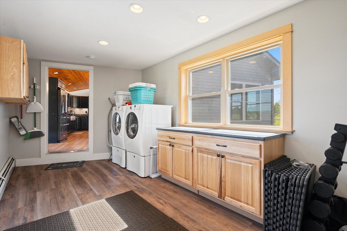 049-Laundry, Mudroom