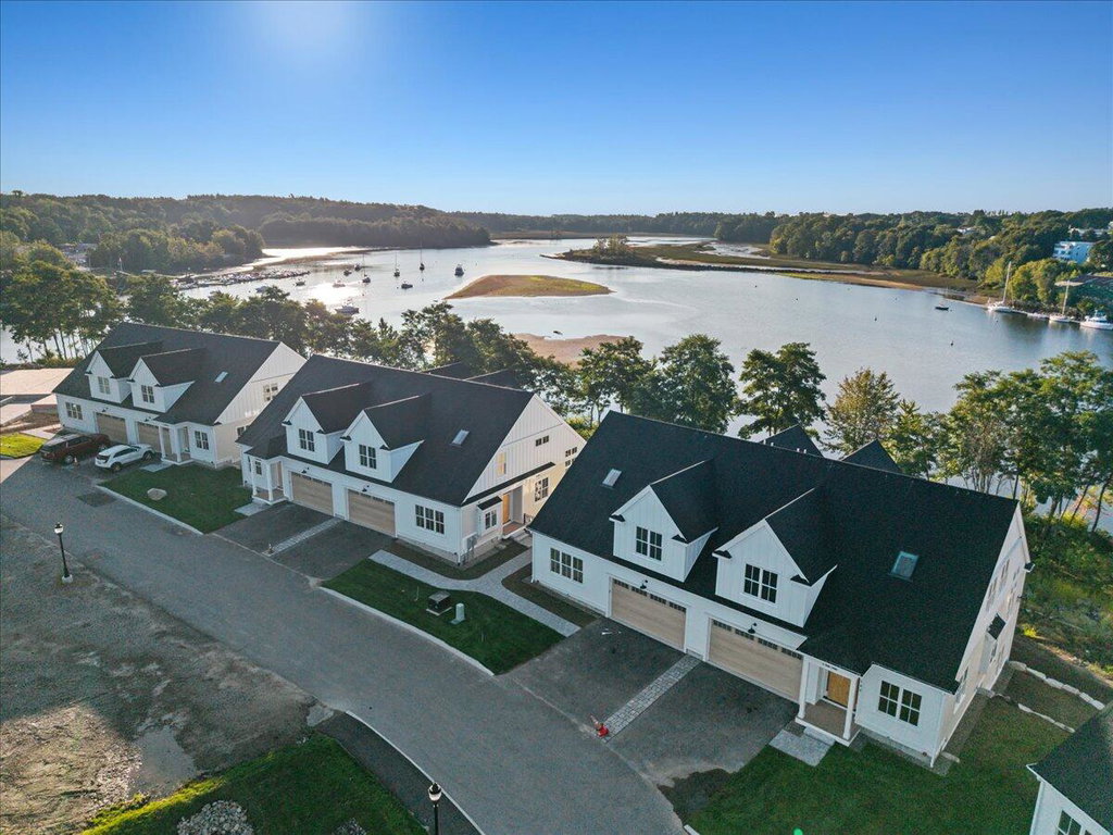 7 Isle Ave Avenue Saco