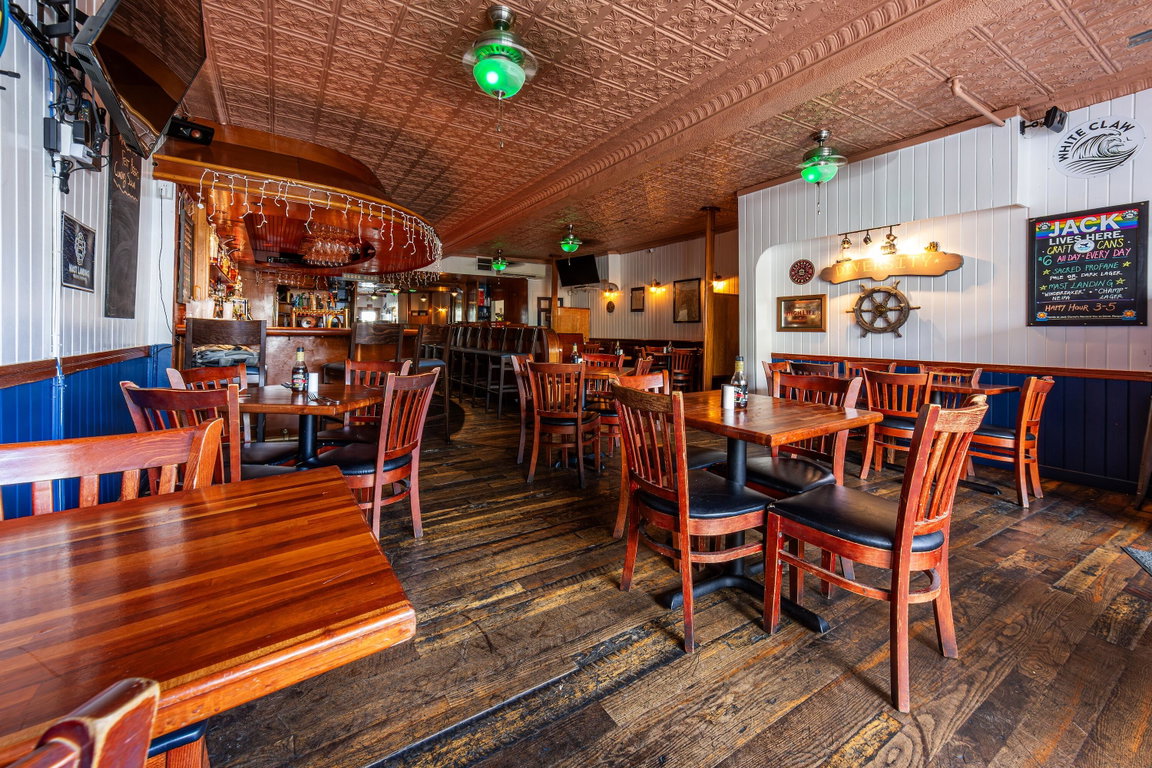 Finback-Interior-2