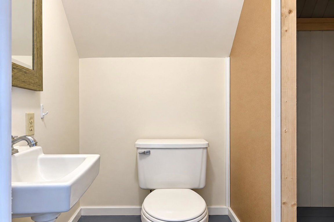 3c 3rd bathroom