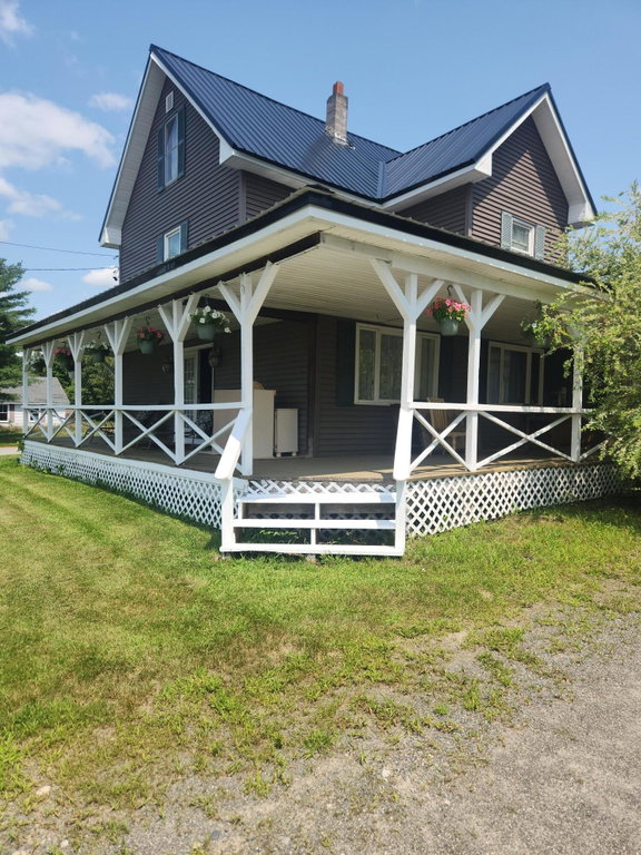53 Water Street Howland