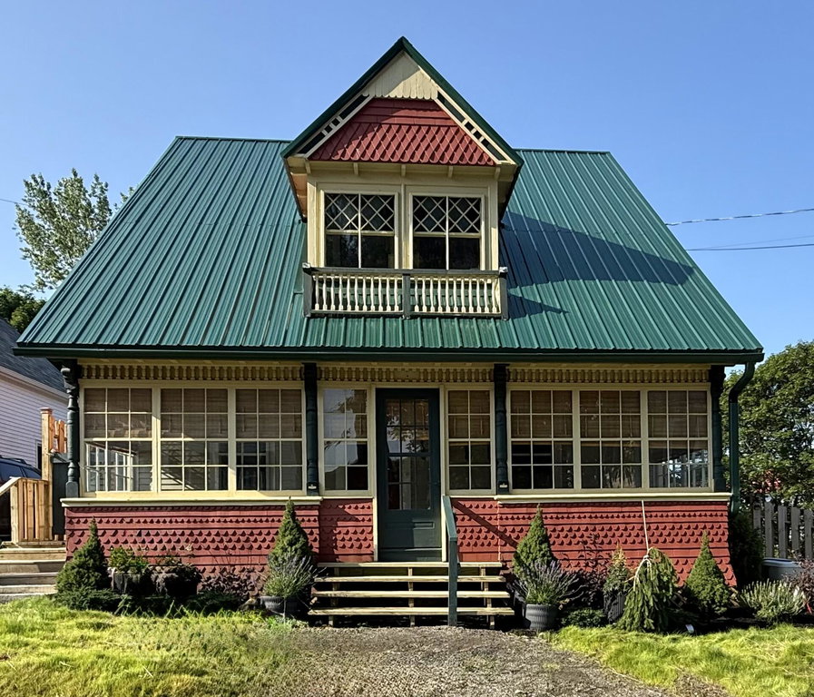 34 Shackford Street Eastport