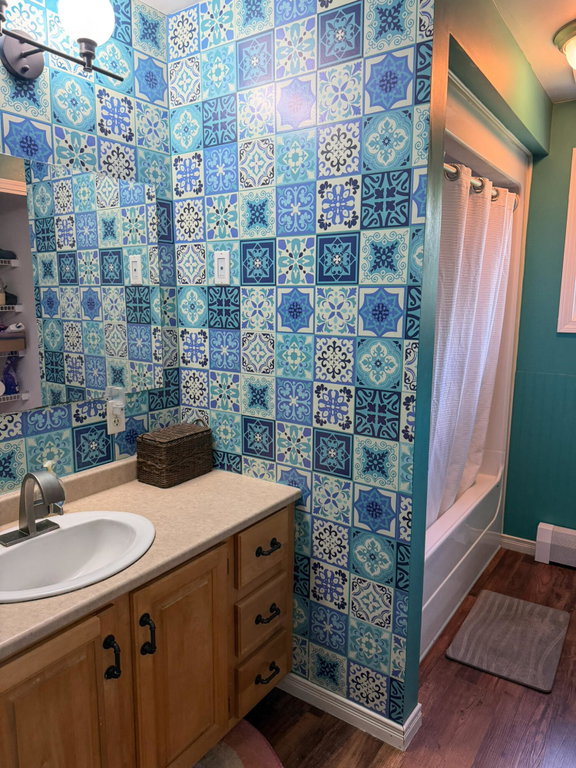 2nd Fl Full Bath