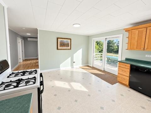 Kitchen & Dining Room