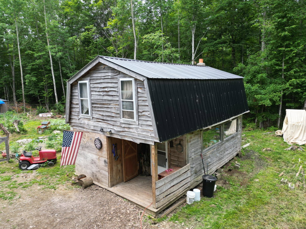 135 Clearcut Lodge Road Springfield
