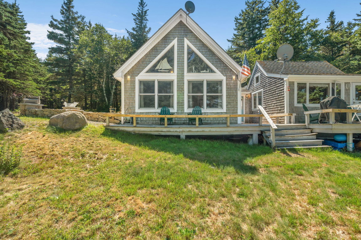 52-web-or-mls-142-e-point-rd