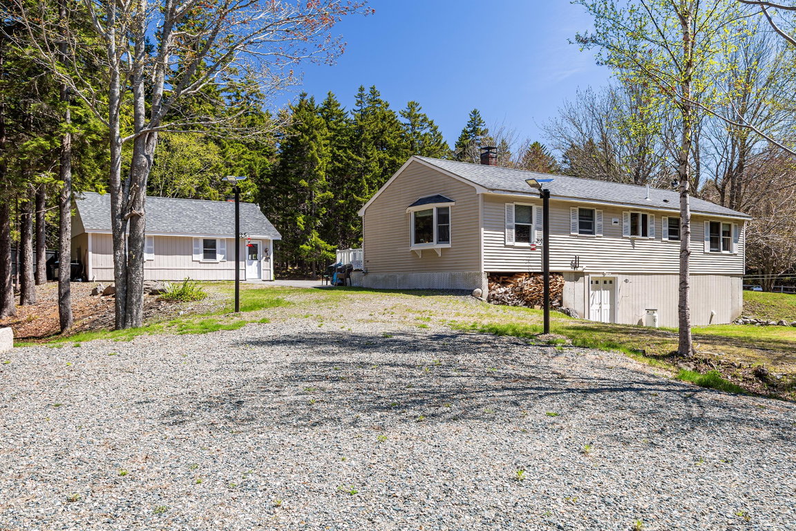 109-Freeman-Ridge-Exterior-7