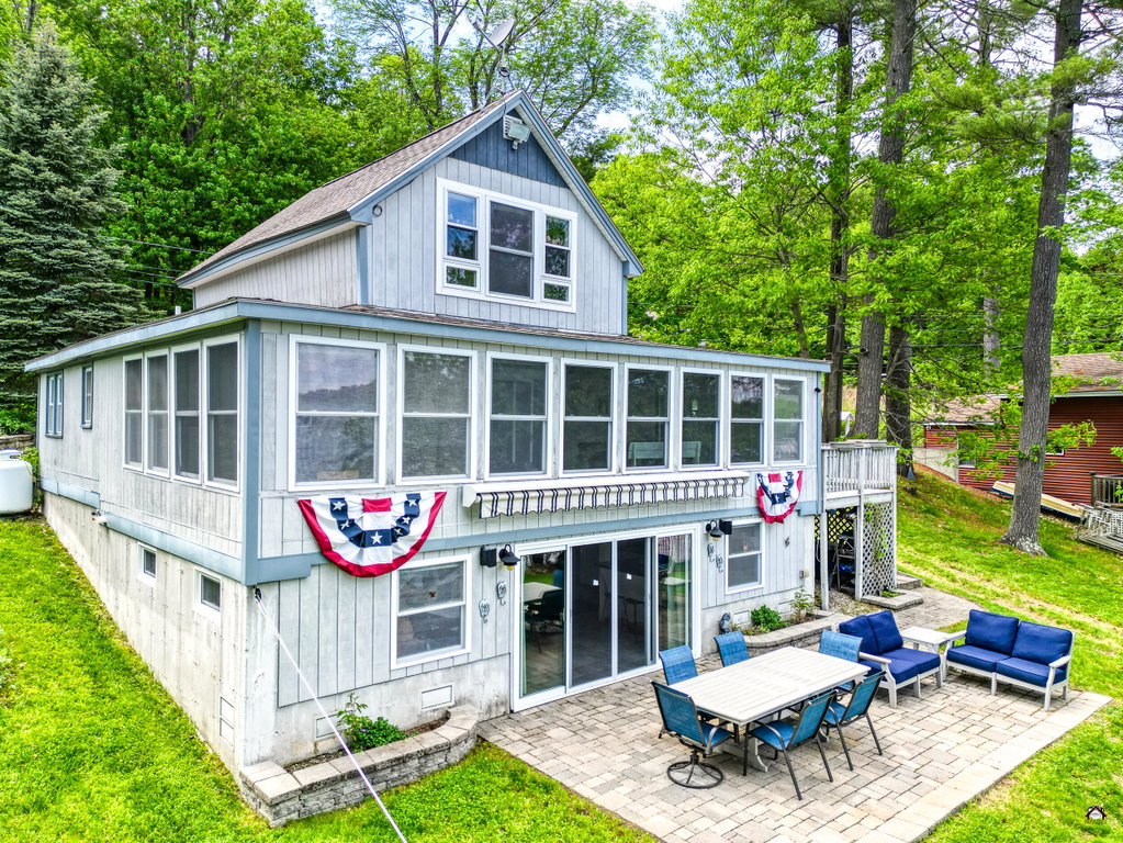 107 Lakeshore Drive Leeds