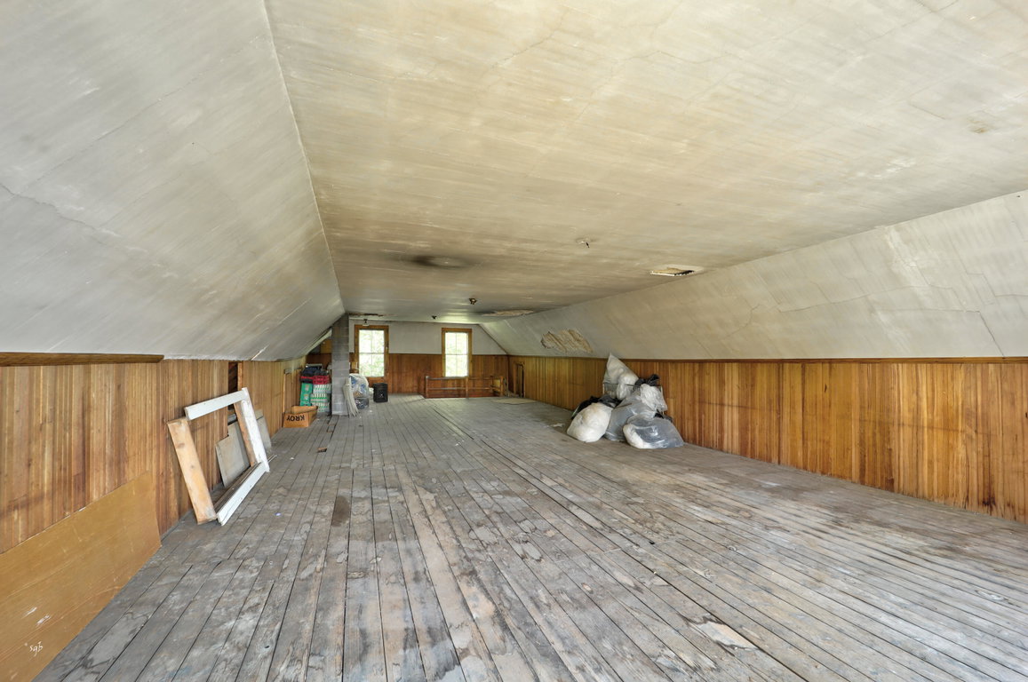 143_North_Sedgwick_Road_11