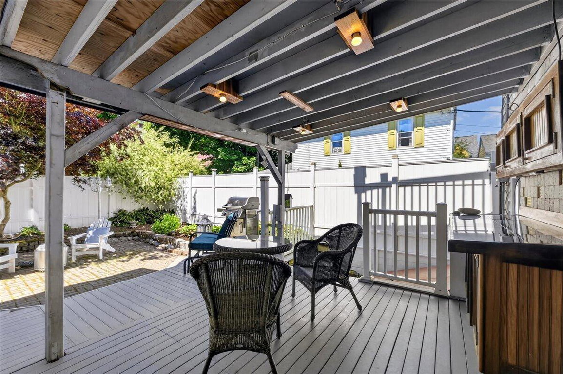 47-107 Ledgelawn Ave (62 of 96)