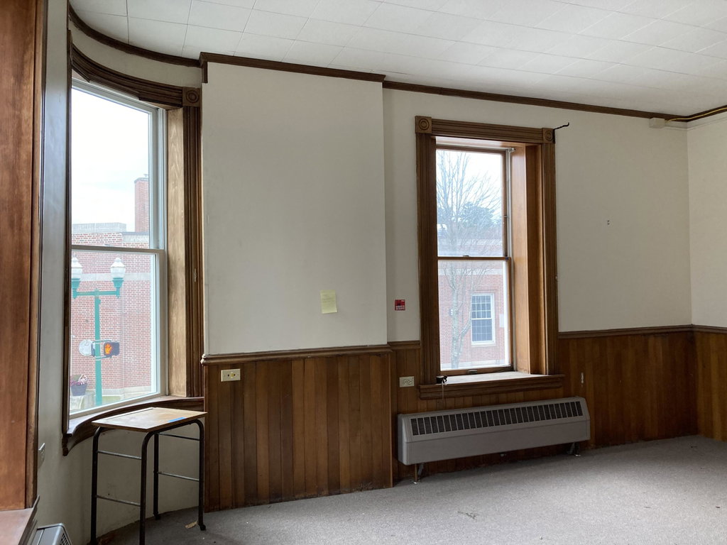 Curved corner office, south facing.