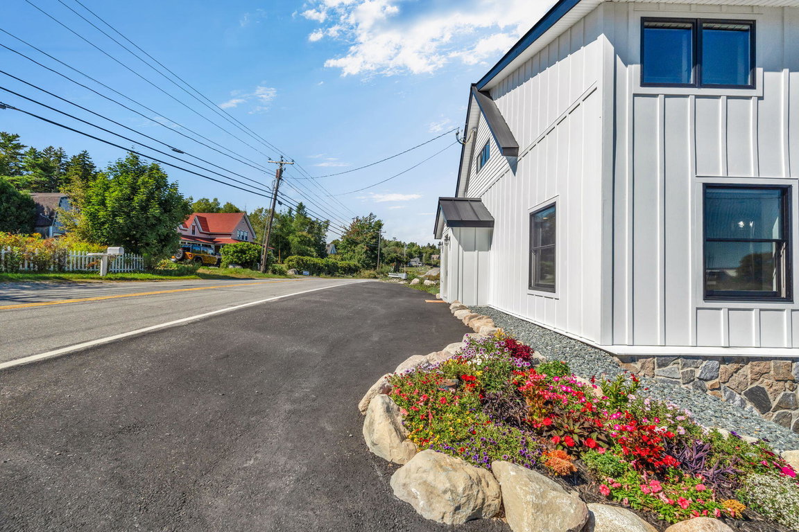 9-web-or-mls-178-main-st