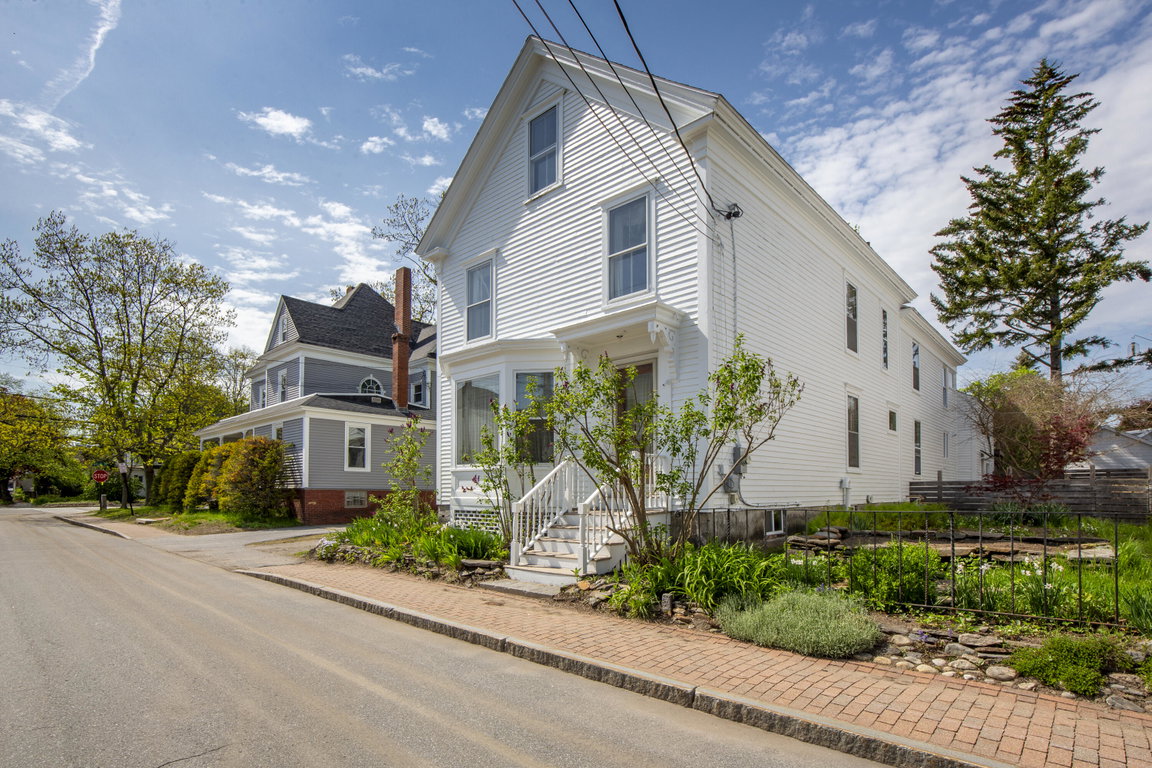 25 School Street Brunswick
