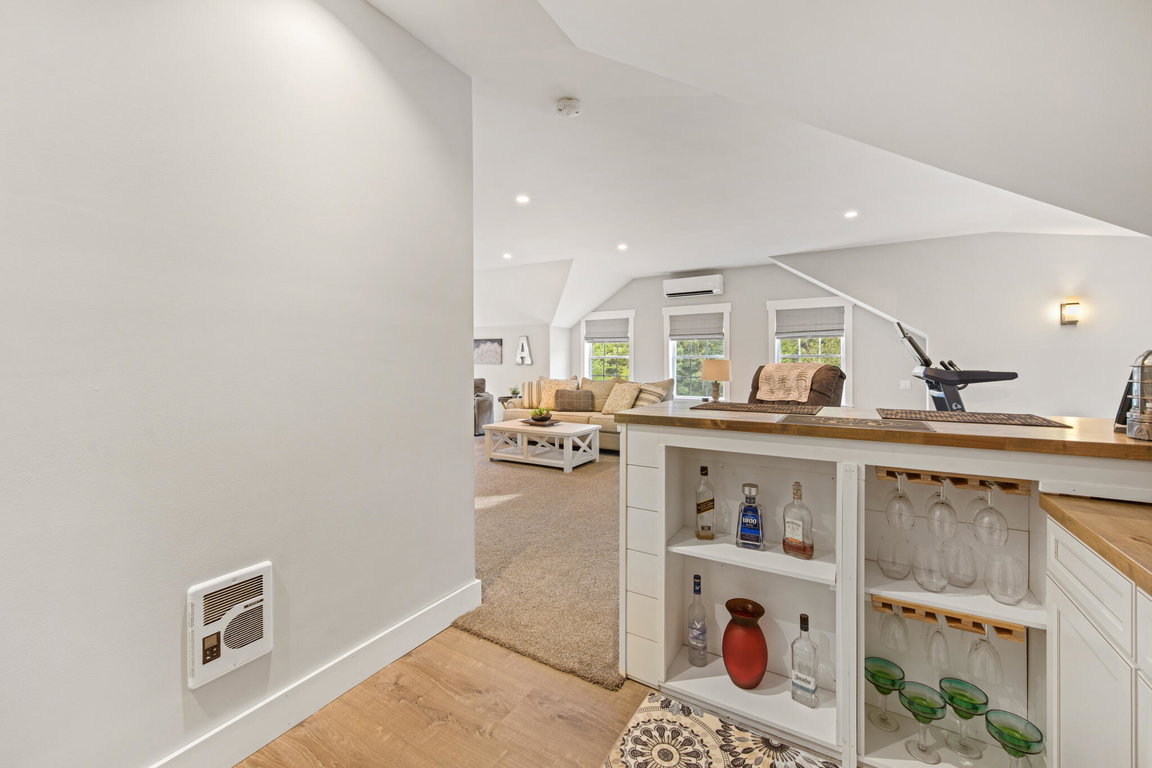 Great Room Kitchenette