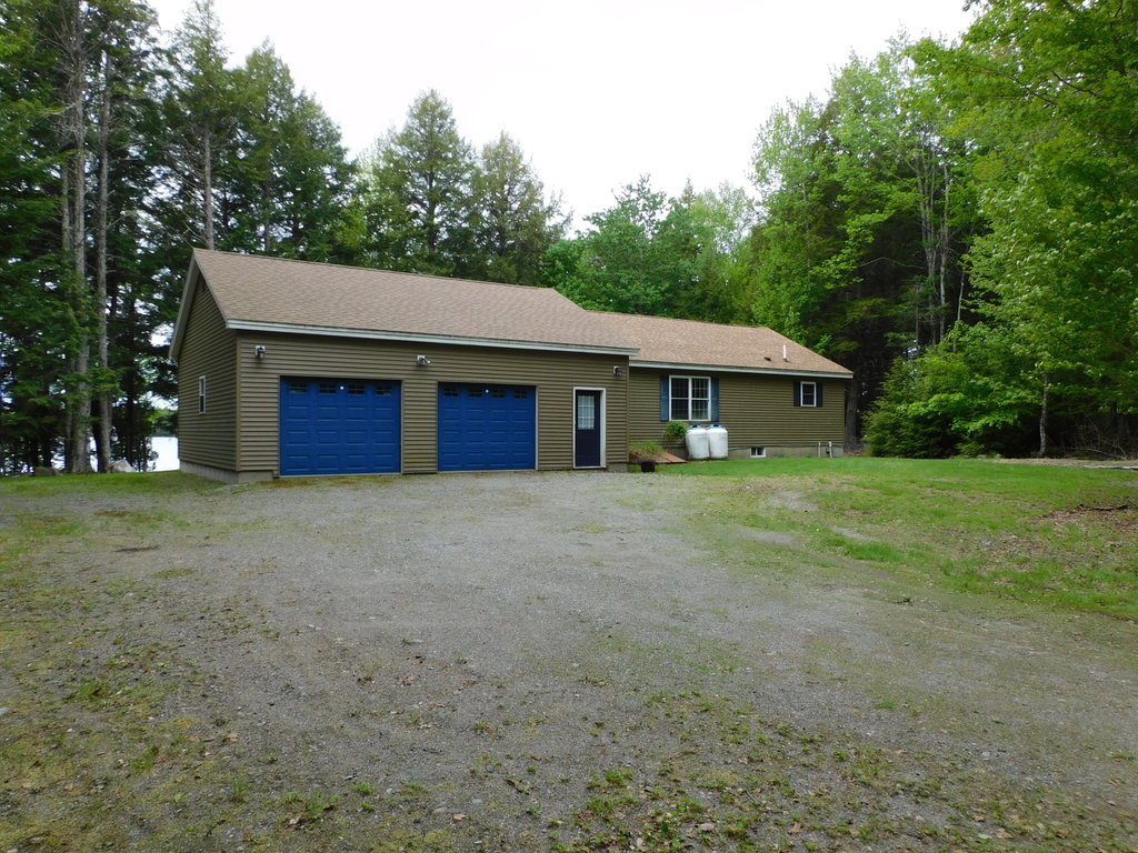 35 Black Cat Point Drive Princeton