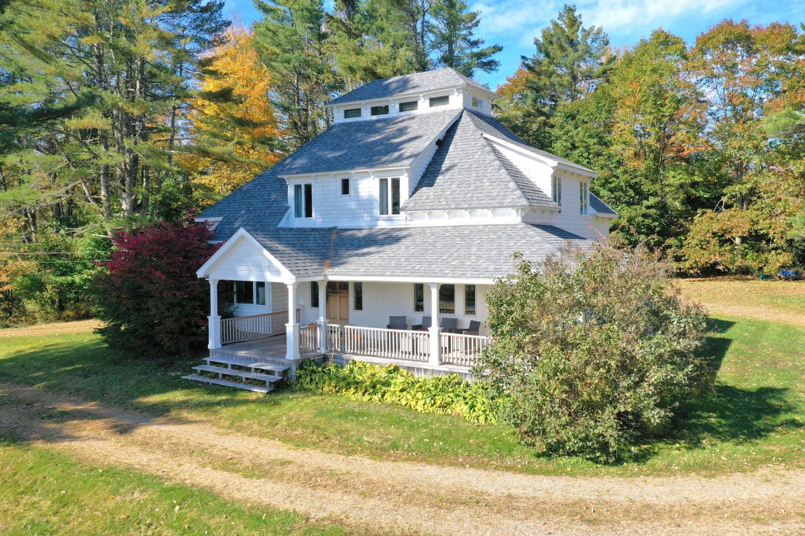 26 Old Searsport Avenue Belfast