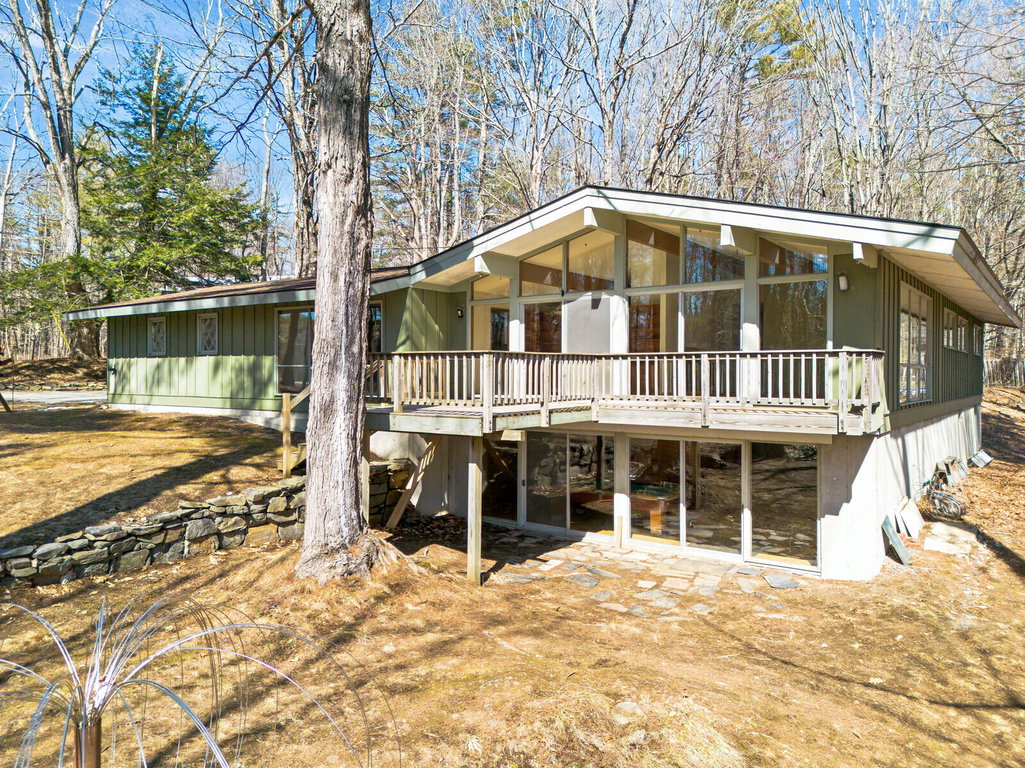 377 Readfield Road Manchester