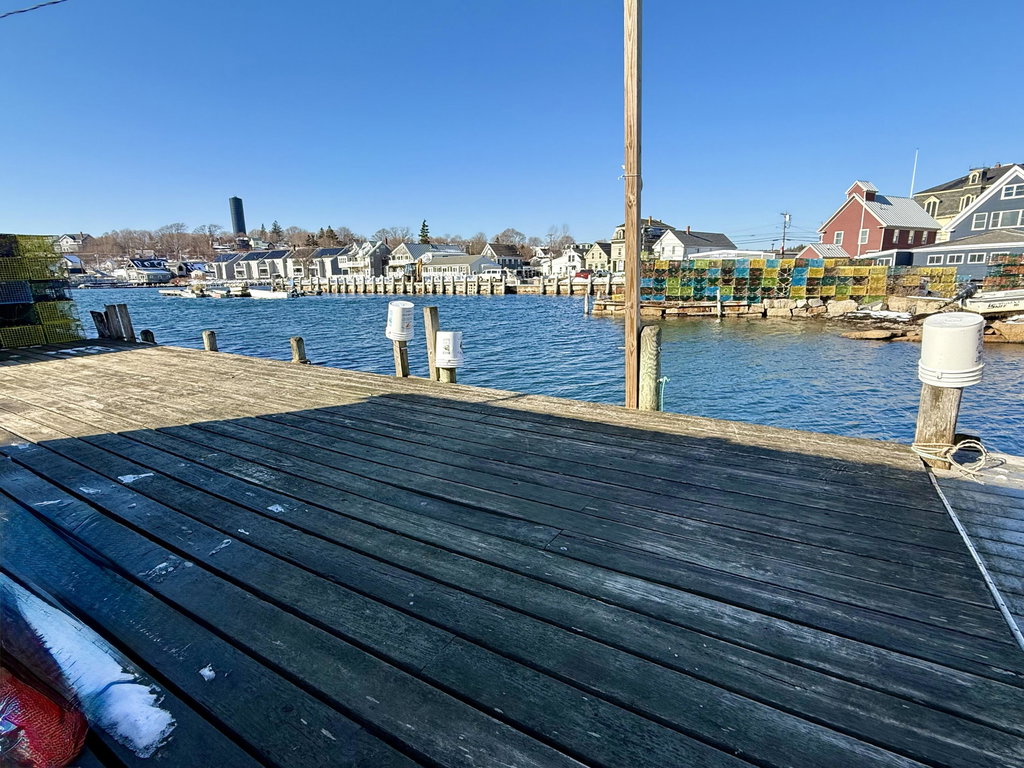 13B Clamshell Alley Vinalhaven