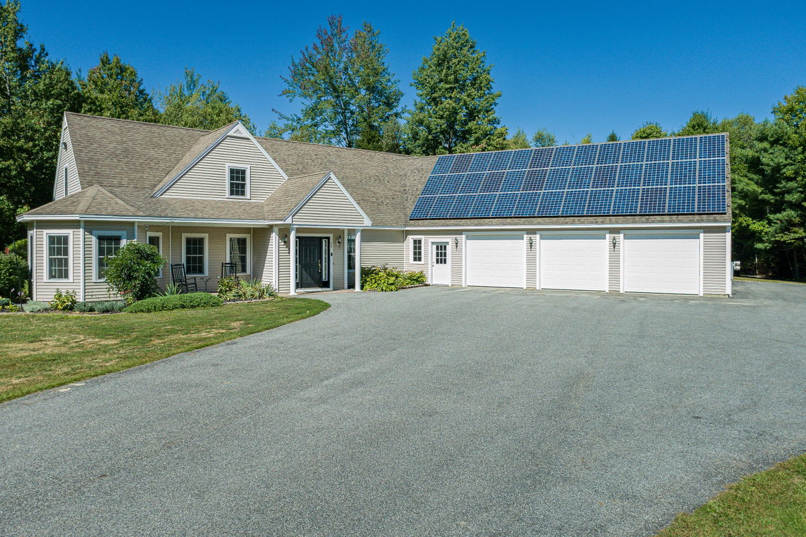 98 Haywood Lane North Yarmouth