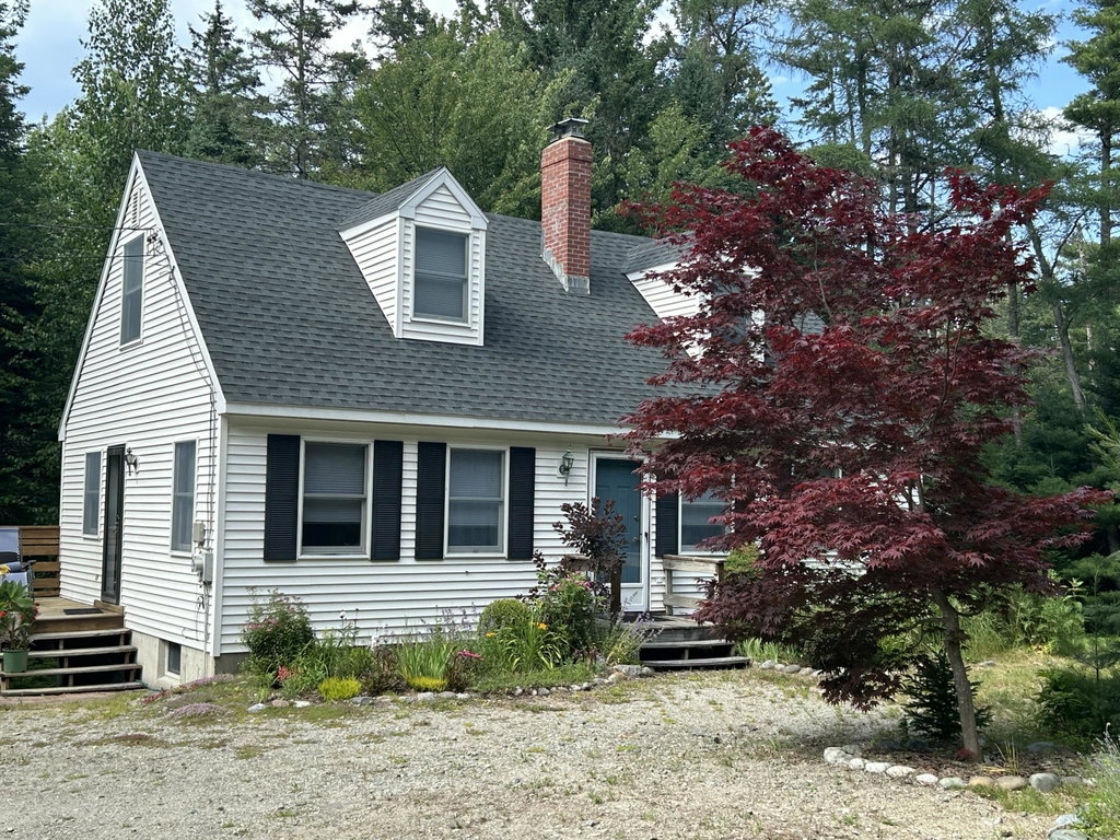29 Folkestone Dr