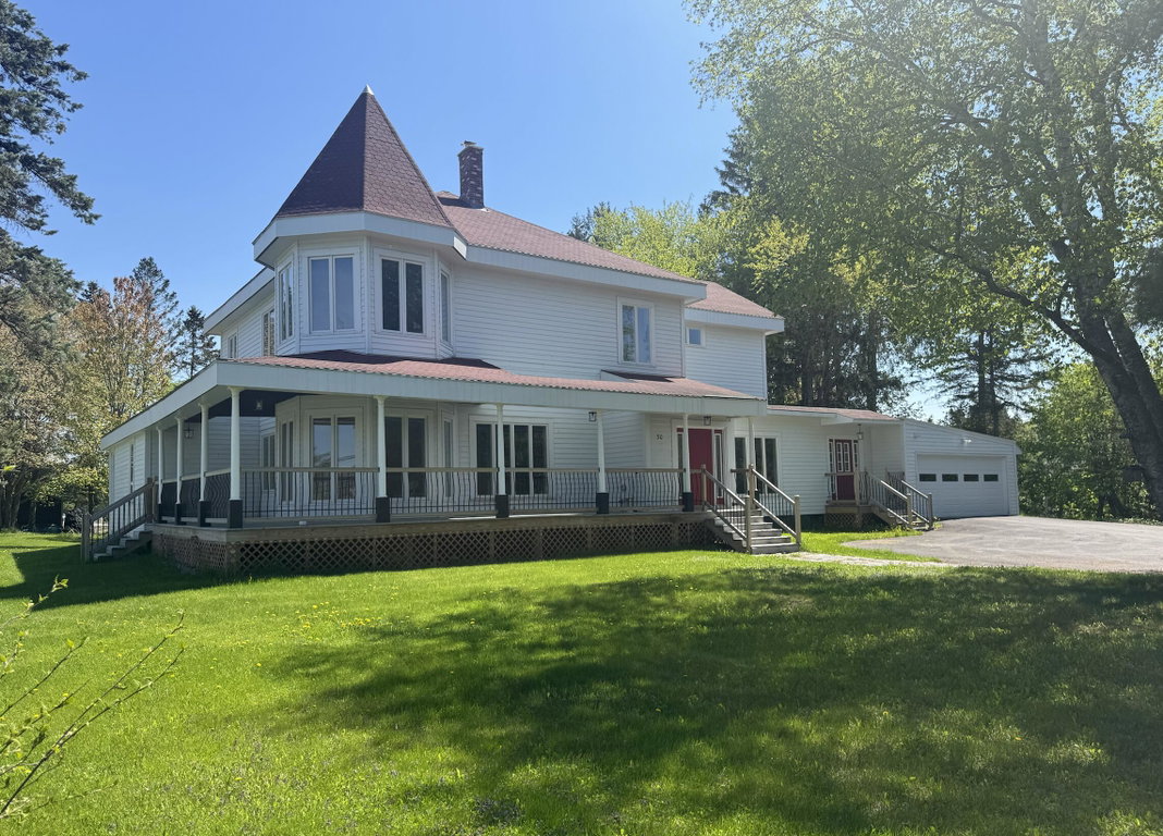 30 Elm Street Fort Kent
