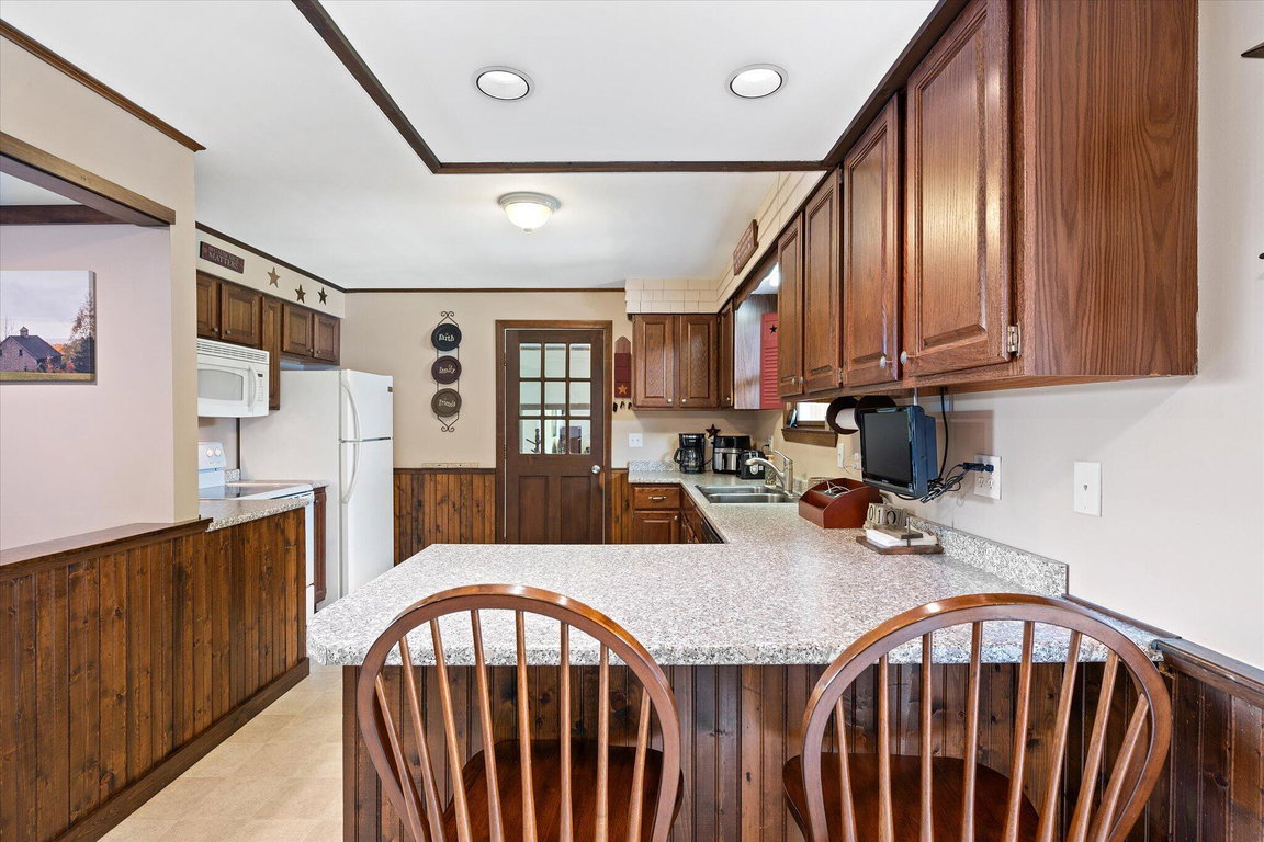 21-Kitchen