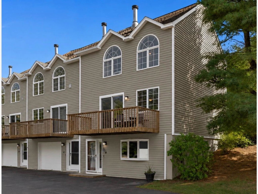 83 Hydrangea Circle Naples