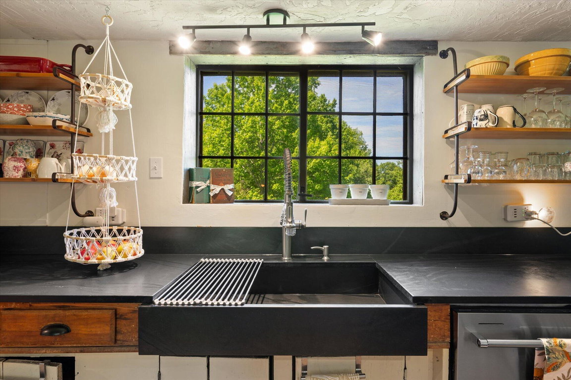 19-Kitchen