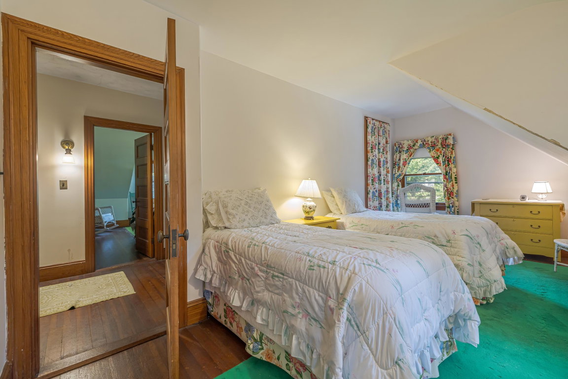 3rd floor bedroom