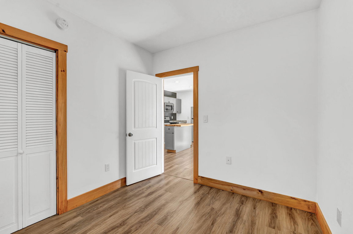 10-web-or-mls-727-n-bend-rd