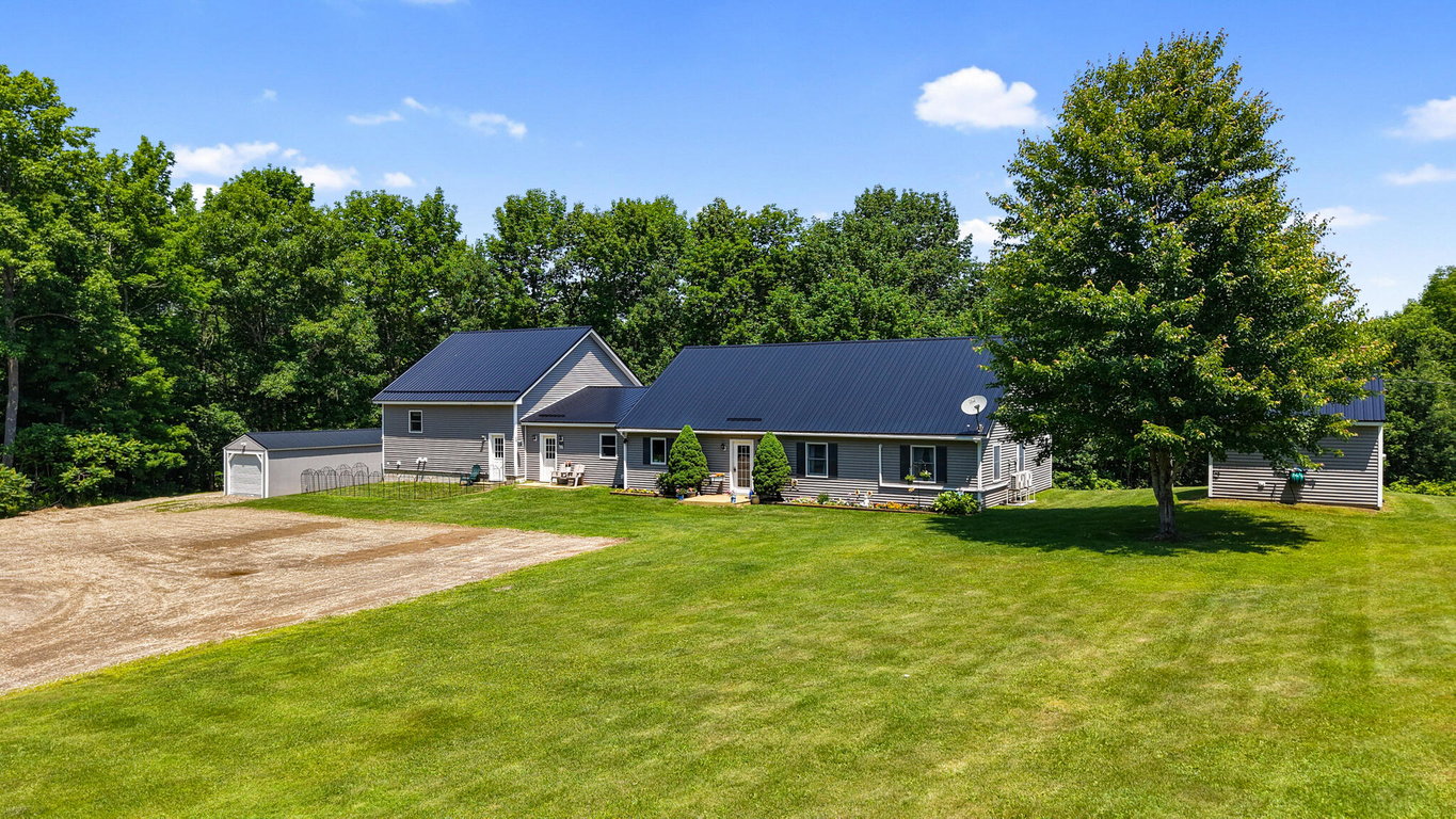 1 Dakin Lane Searsport