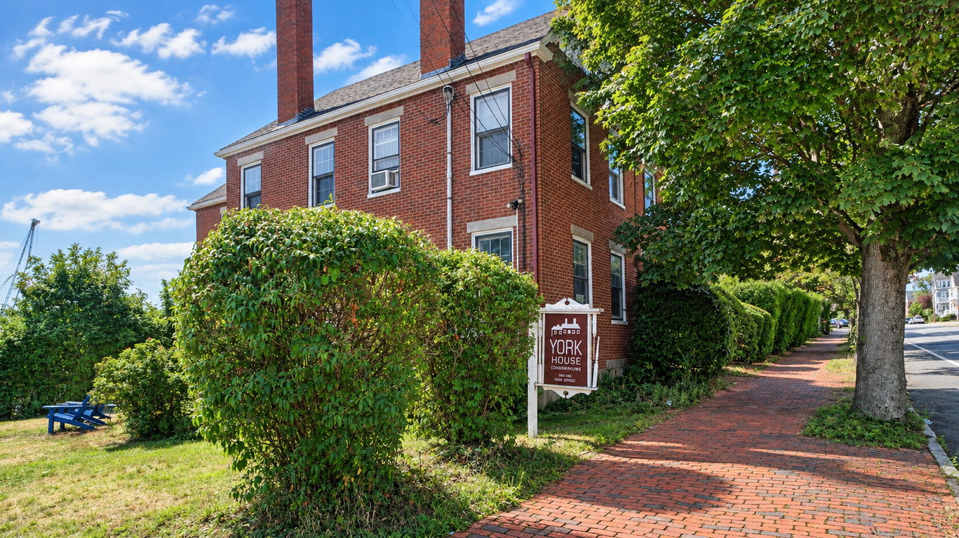 156 York Street Portland