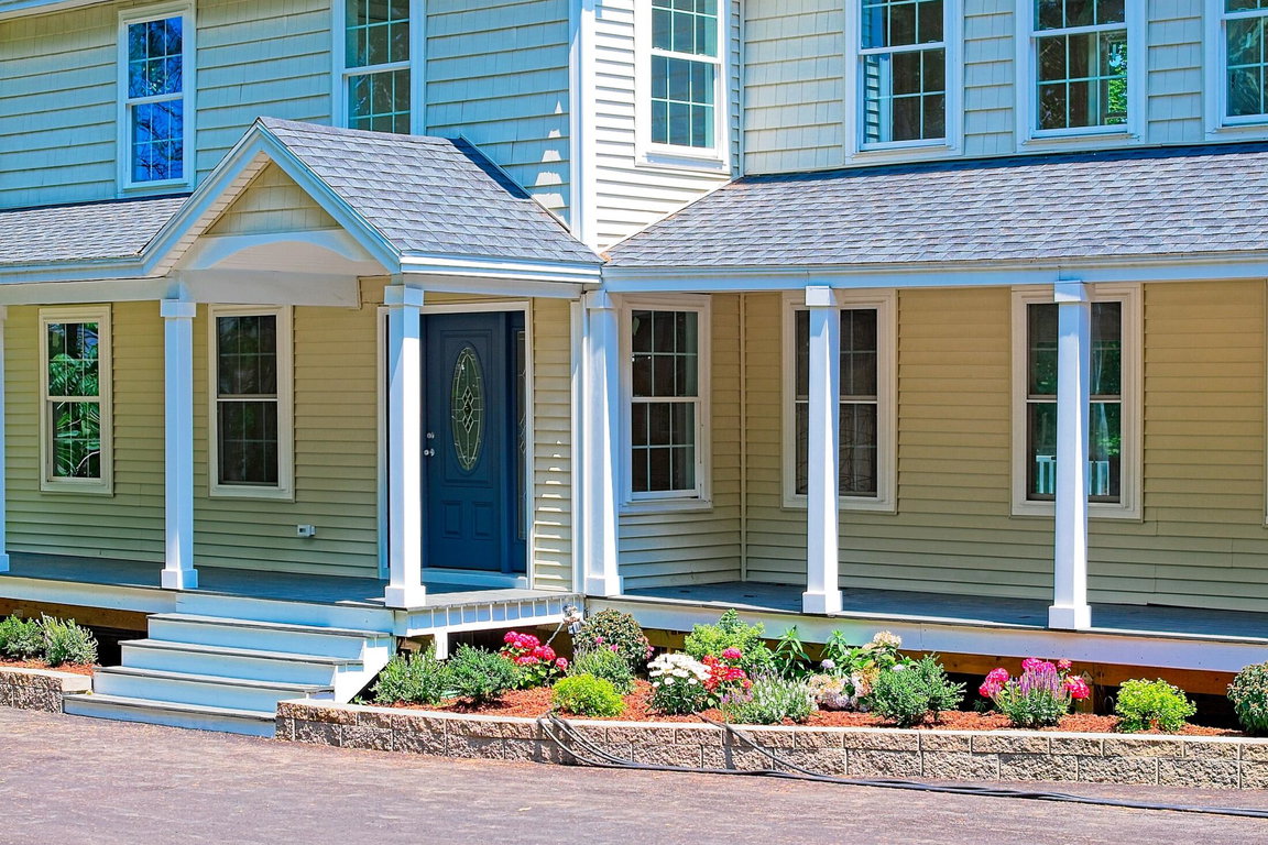 35 Allen Avenue Extension Falmouth