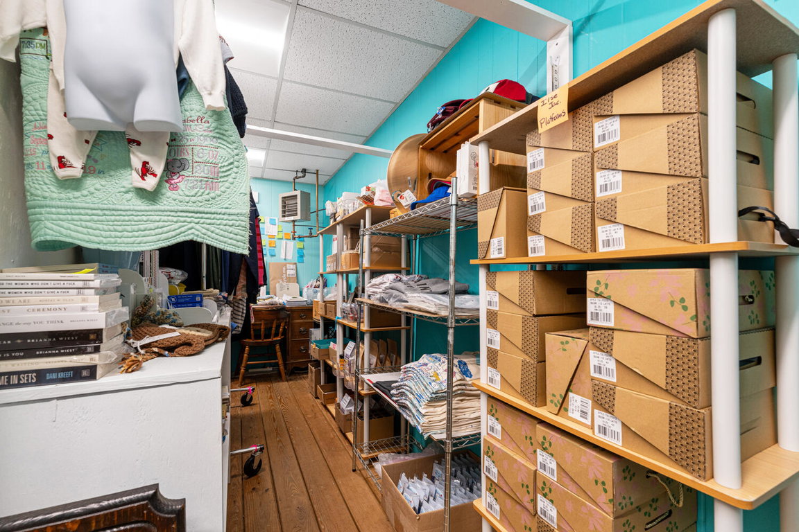 RETAIL SPACE 10