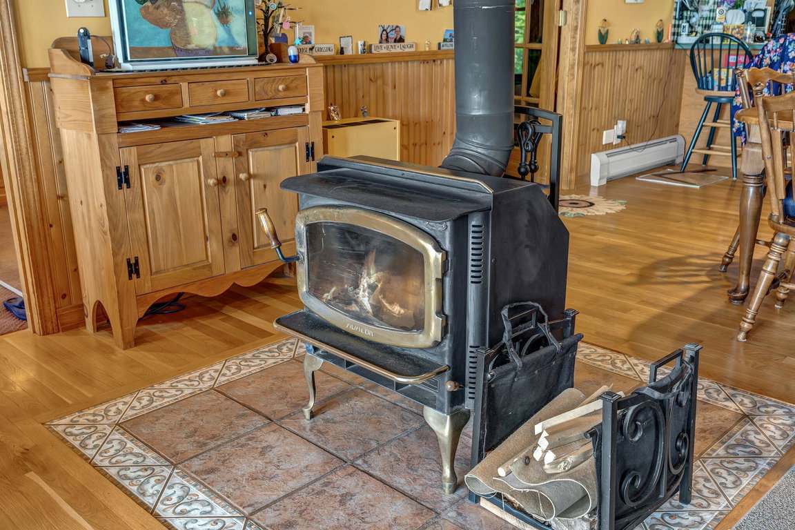 47-web-or-mls-293-scotts-neck-rd