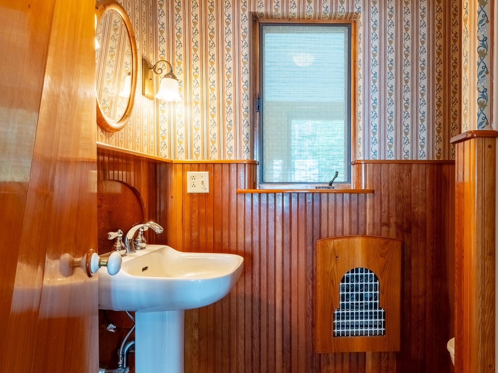 Full Bath