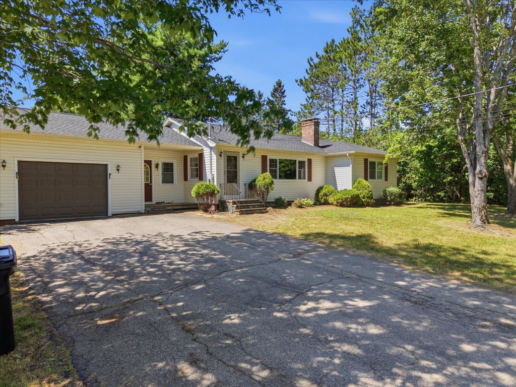 49 Perry Road Hampden